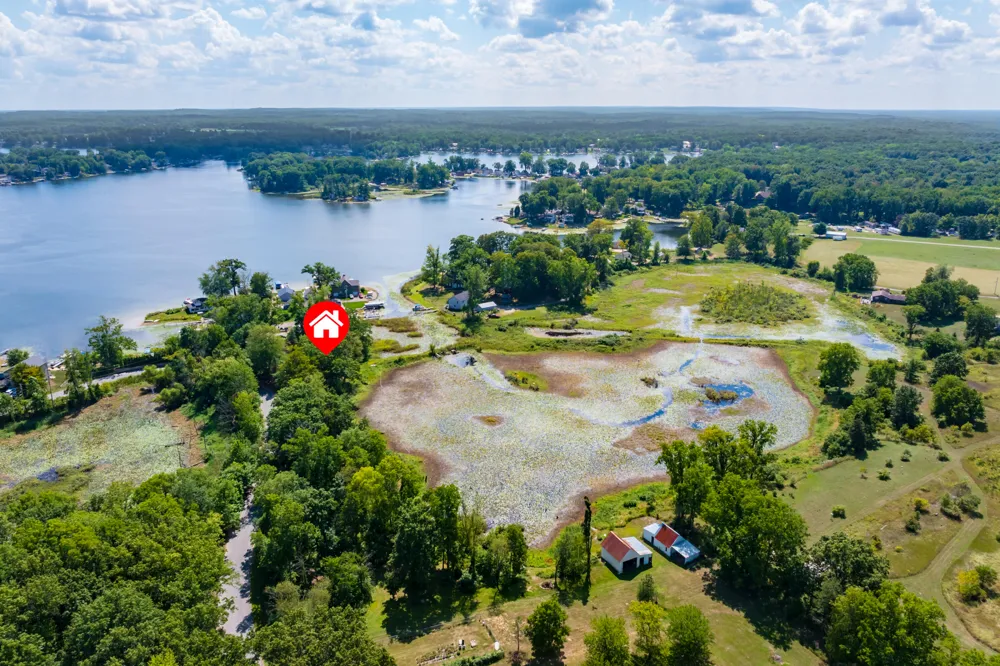 12405 Oak Ridge Road Plainwell, MI 49080