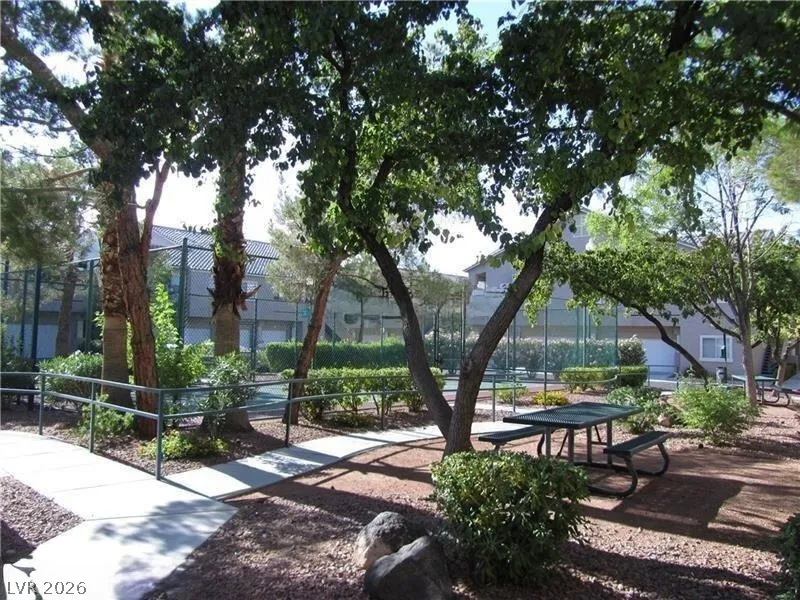 2053 Quarry Ridge Street #201 Las Vegas, NV 89117