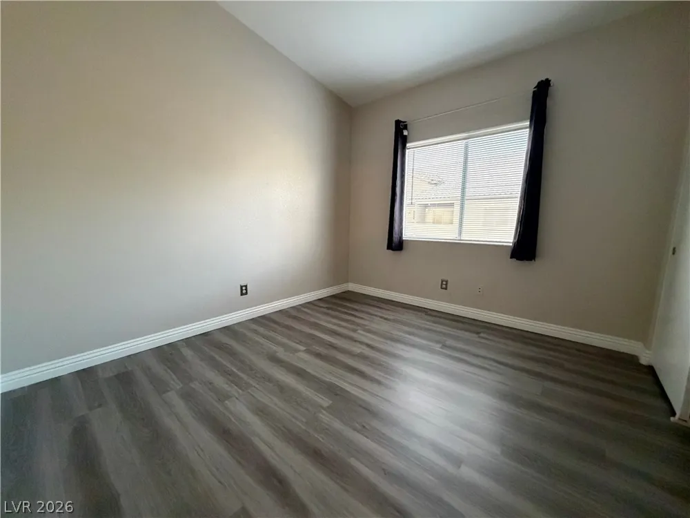 2053 Quarry Ridge Street #201 Las Vegas, NV 89117