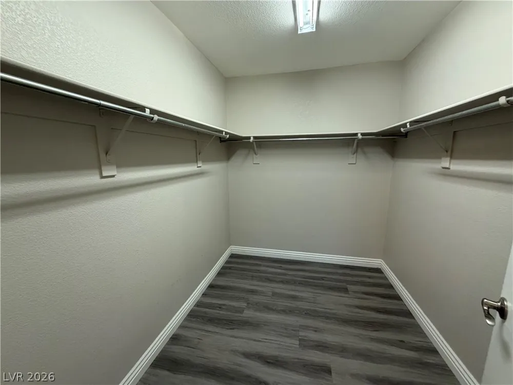 2053 Quarry Ridge Street #201 Las Vegas, NV 89117