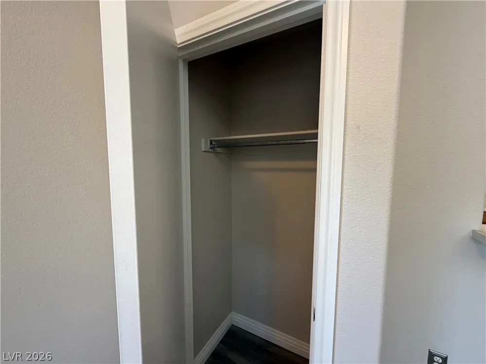 2053 Quarry Ridge Street #201 Las Vegas, NV 89117
