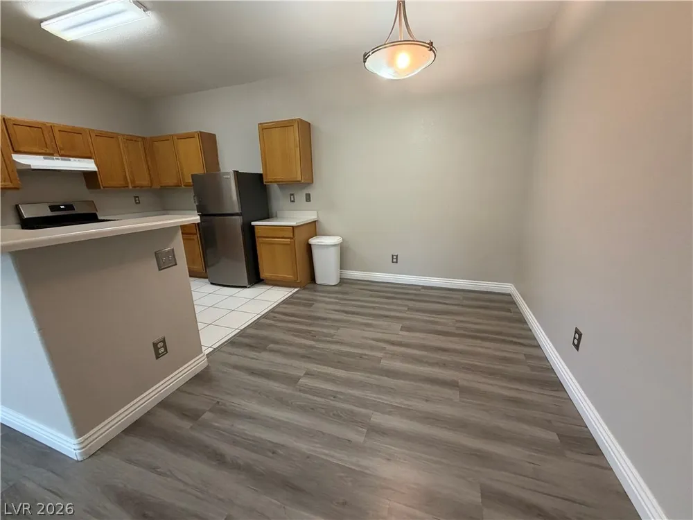 2053 Quarry Ridge Street #201 Las Vegas, NV 89117