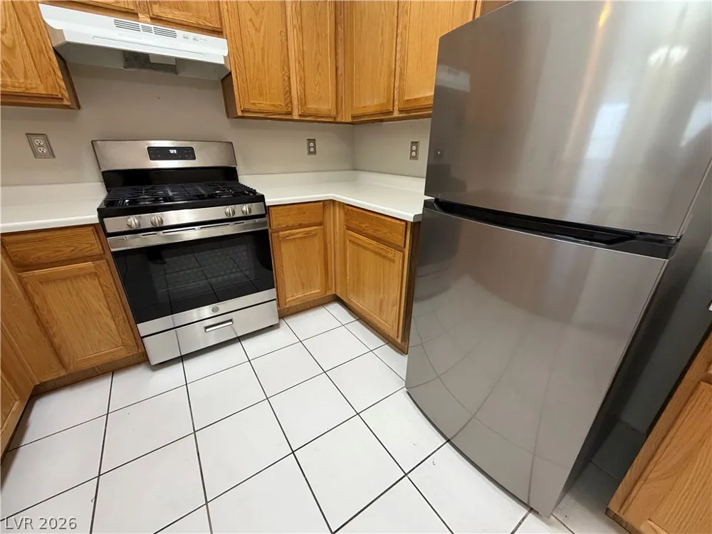 2053 Quarry Ridge Street #201 Las Vegas, NV 89117