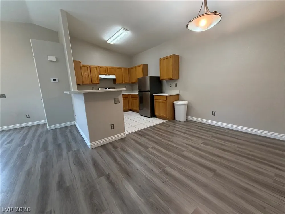 2053 Quarry Ridge Street #201 Las Vegas, NV 89117