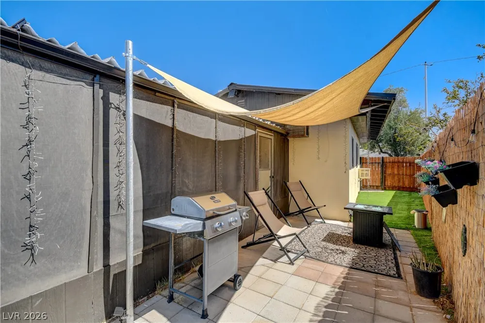 1102 Arapaho Way Boulder City, NV 89005