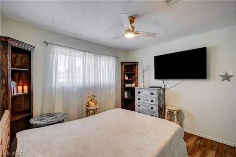 1102 Arapaho Way