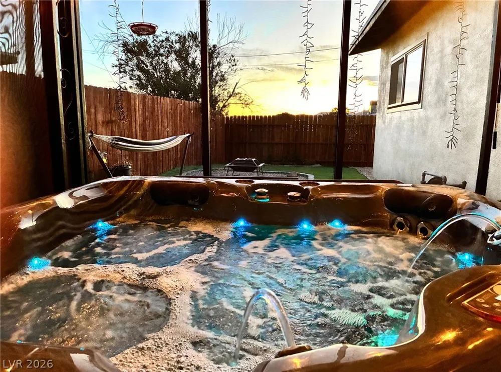 1102 Arapaho Way Boulder City, NV 89005
