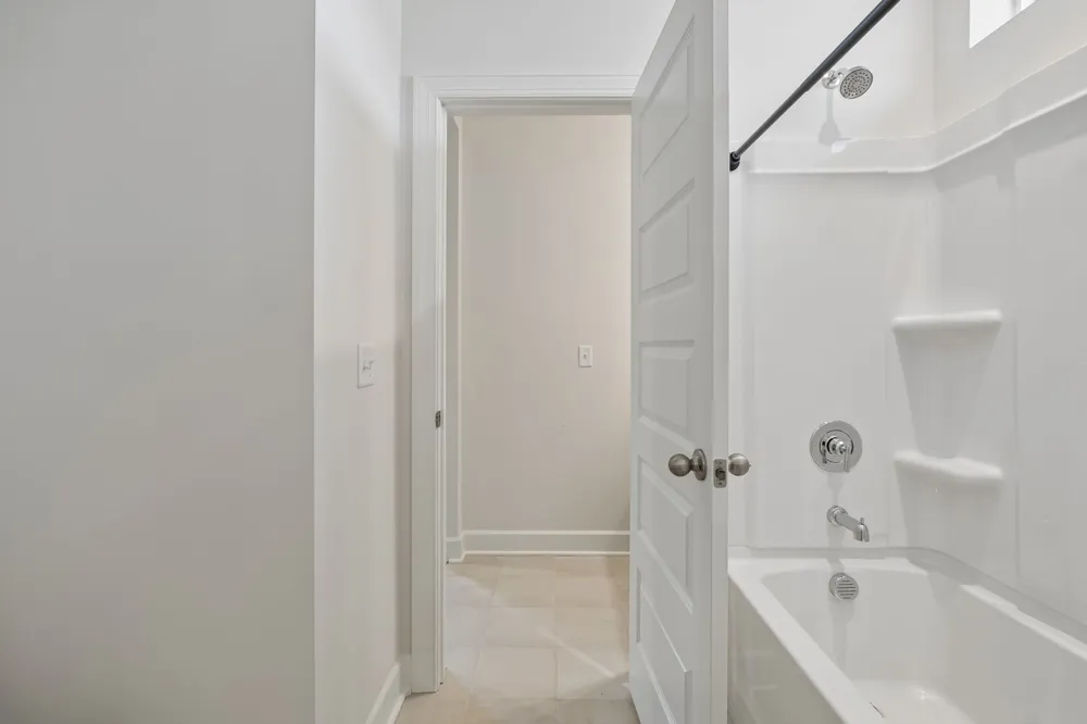 3676 Pierside Dr Hermitage, TN 37076