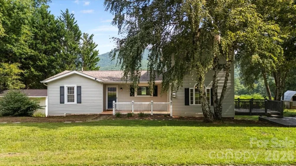 308 Browntown Road Leicester, NC 28748