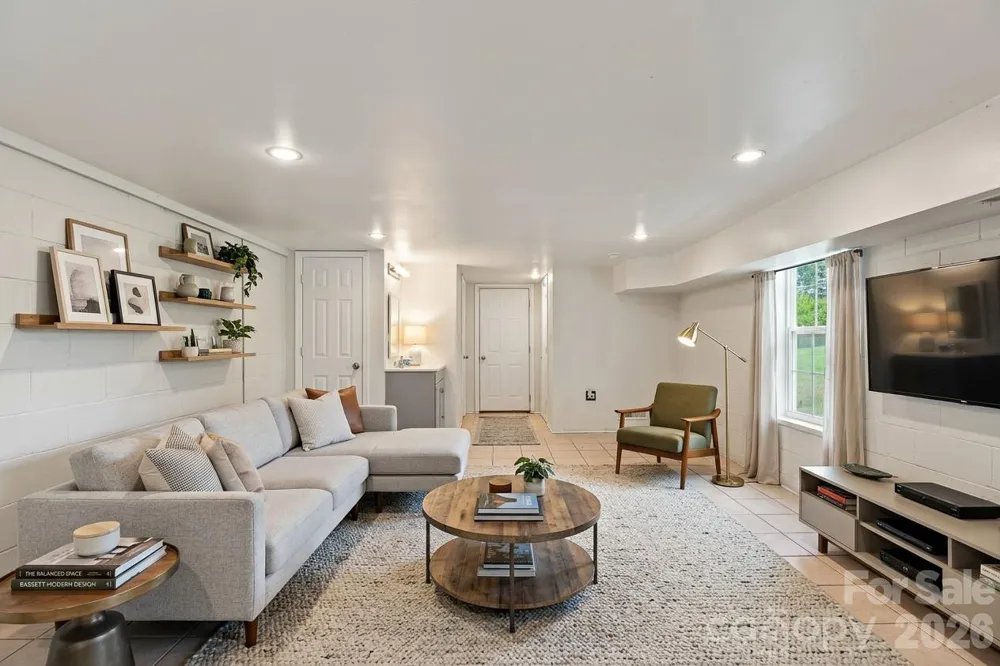 308 Browntown Road Leicester, NC 28748