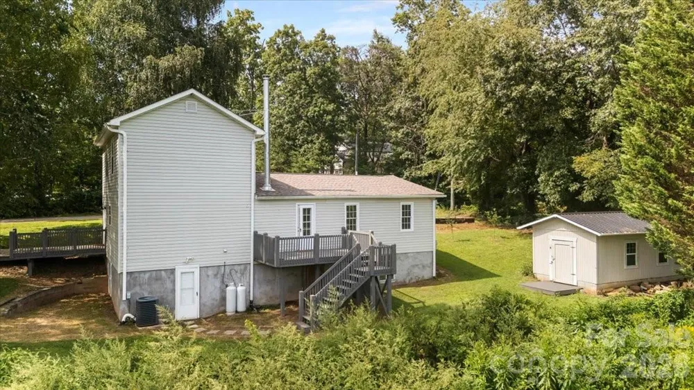 308 Browntown Road Leicester, NC 28748