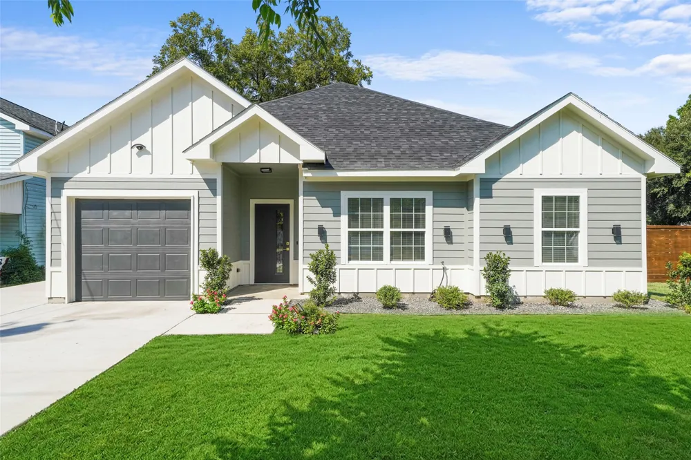 300 S 5th Street Crandall, TX 75114