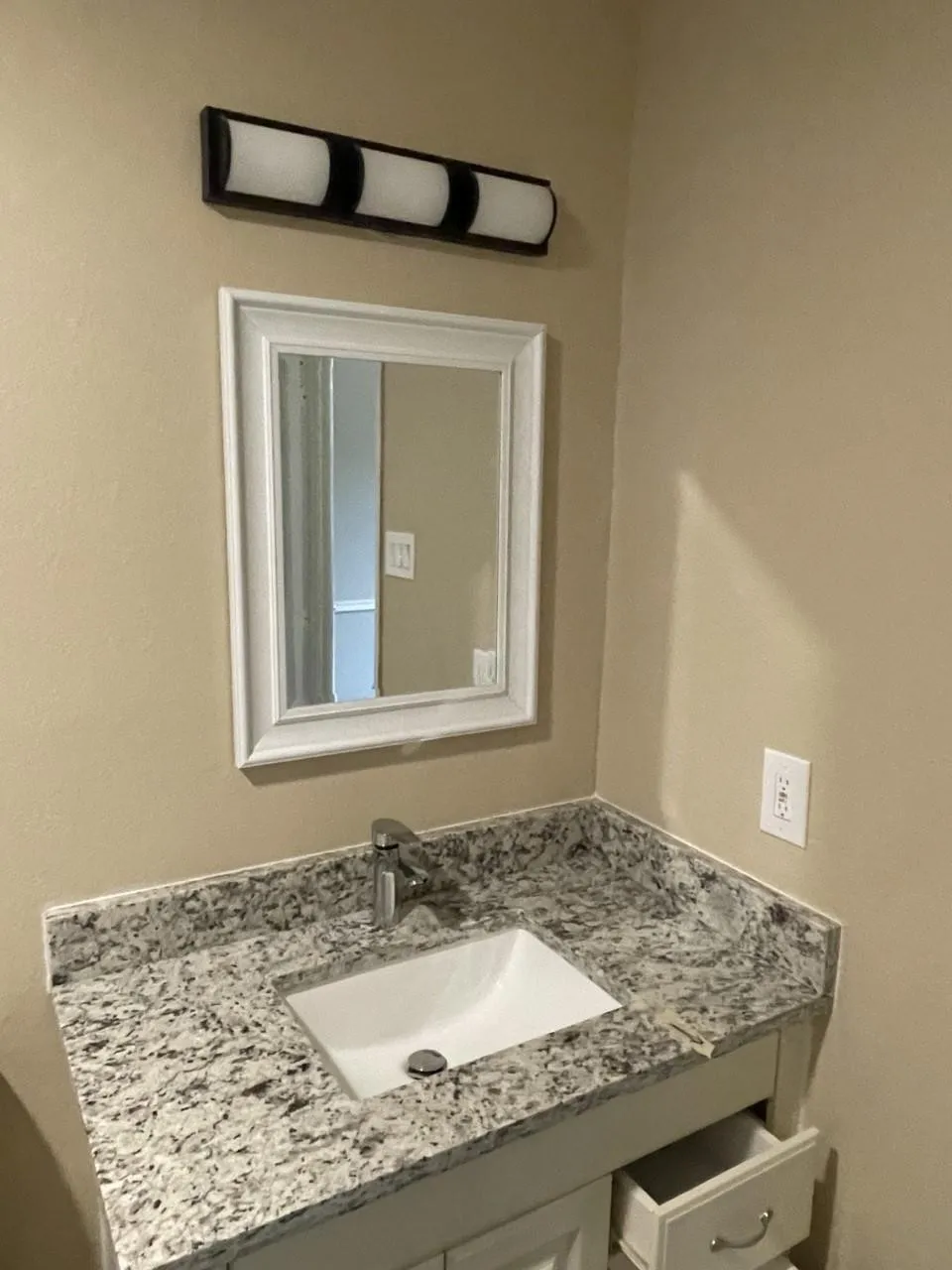2008 Loma Verde Drive Bedford, TX 76021