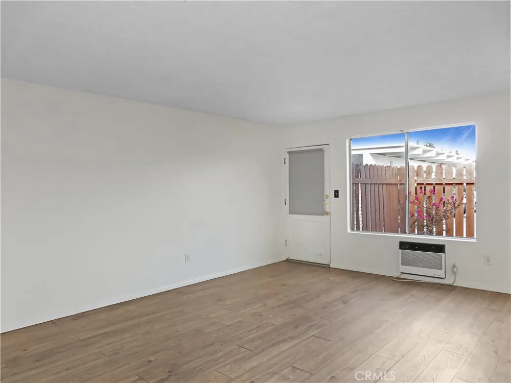 4723 Jackson Street #31 Riverside, CA 92503