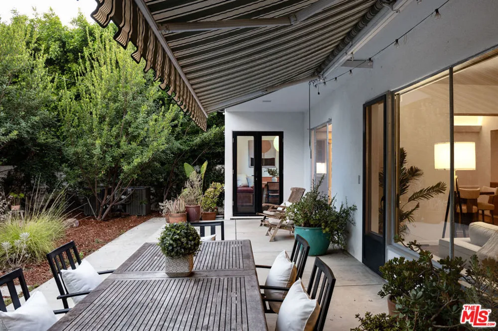 4966 Ambrose Avenue Los Angeles, CA 90027