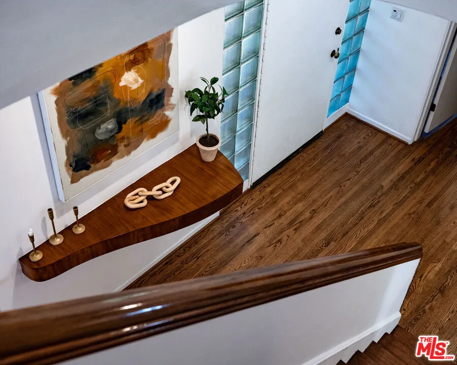 4966 Ambrose Avenue Los Angeles, CA 90027