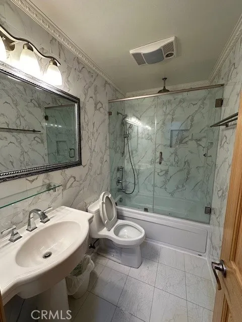 7924 Woodman #80 Panorama City, CA 91402