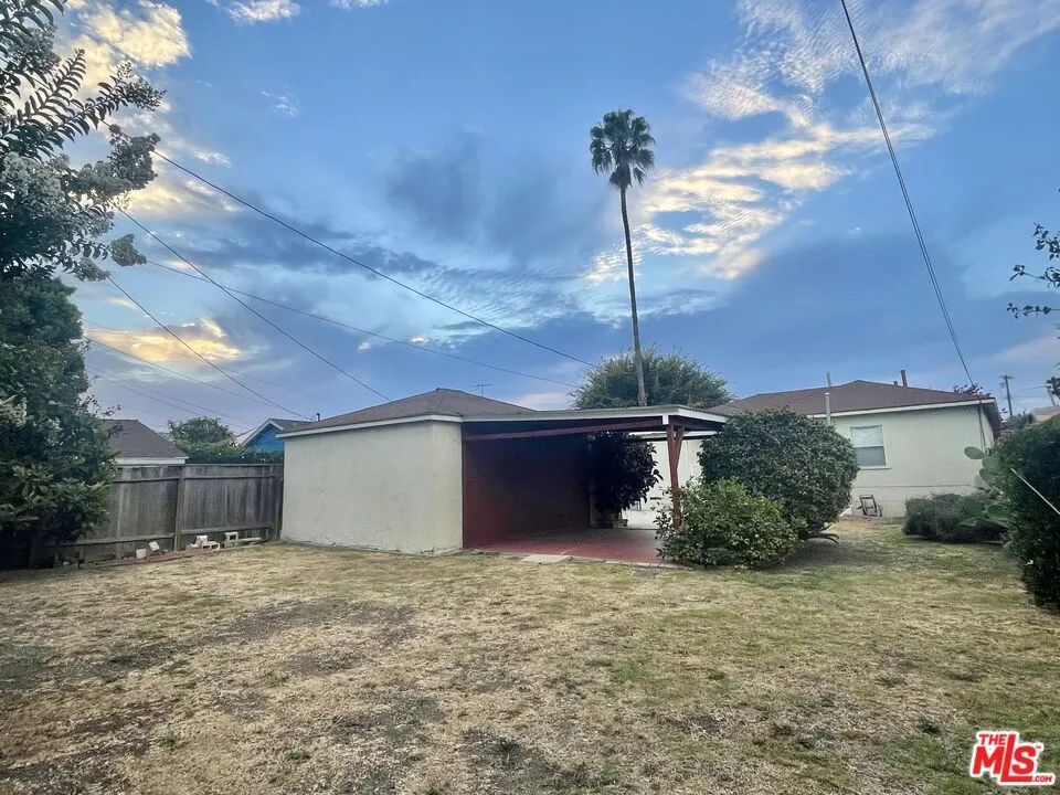 854 Rose Avenue Venice, CA 90291