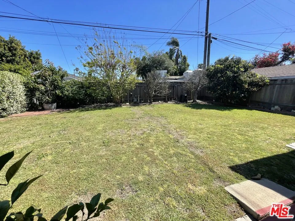 854 Rose Avenue Venice, CA 90291