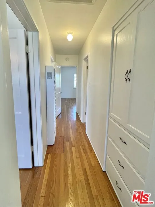 854 Rose Avenue Venice, CA 90291