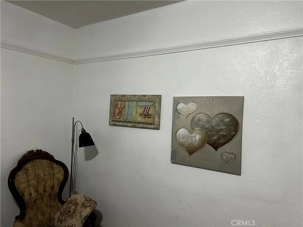 4727 Oakwood Avenue Los Angeles, CA 90004