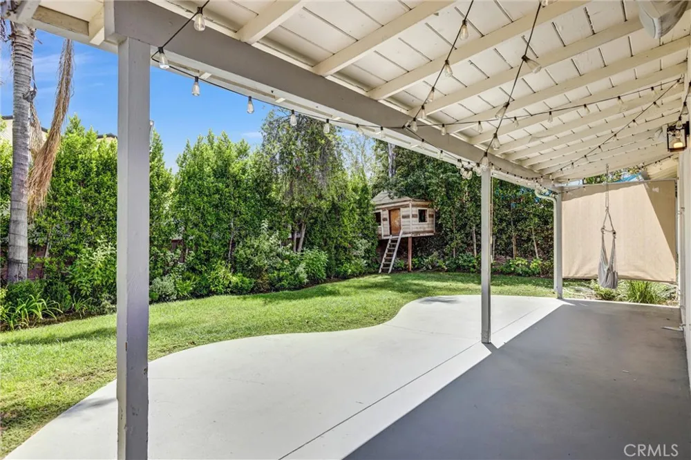 6106 Wilkinson Avenue Valley Glen, CA 91606