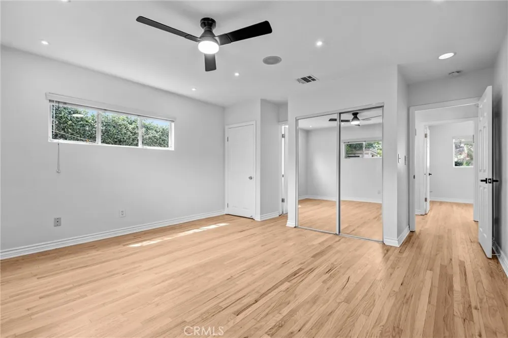 6106 Wilkinson Avenue Valley Glen, CA 91606