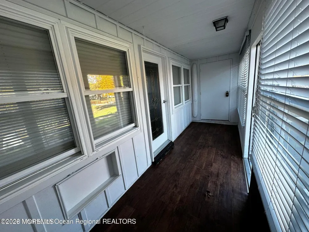 106 E Edinburgh Lane Lakewood, NJ 08701