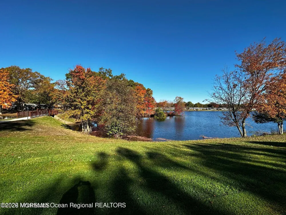 106 E Edinburgh Lane Lakewood, NJ 08701