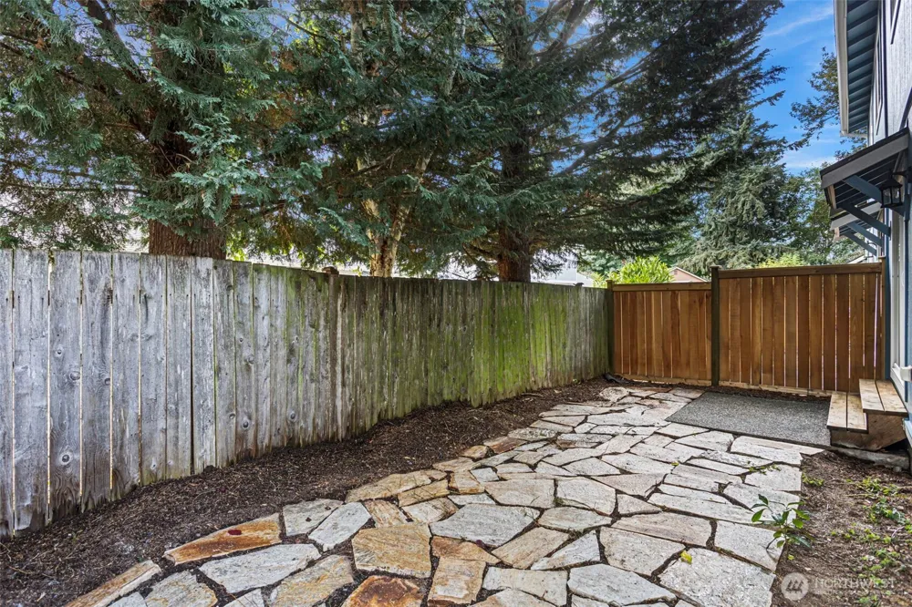 20627 Circle Bluff Drive Arlington, WA 98223