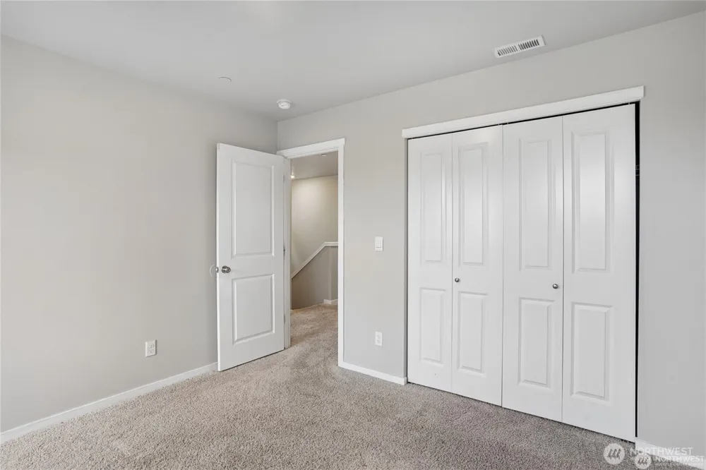 18772 Lipoma Place E Puyallup, WA 98374