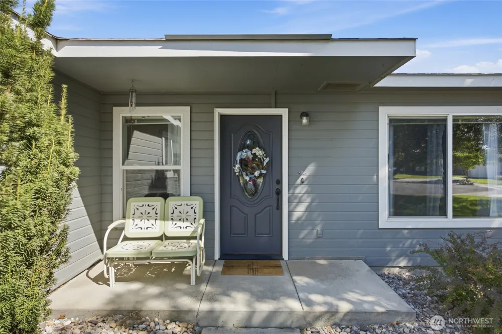 329 E Belair Drive Moses Lake, WA 98837