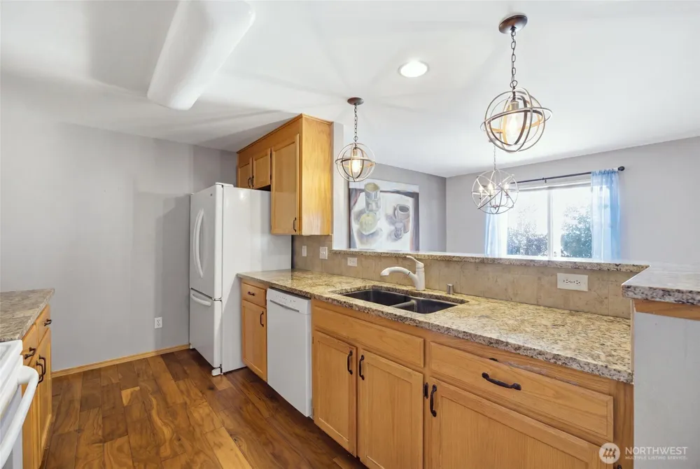 329 E Belair Drive Moses Lake, WA 98837