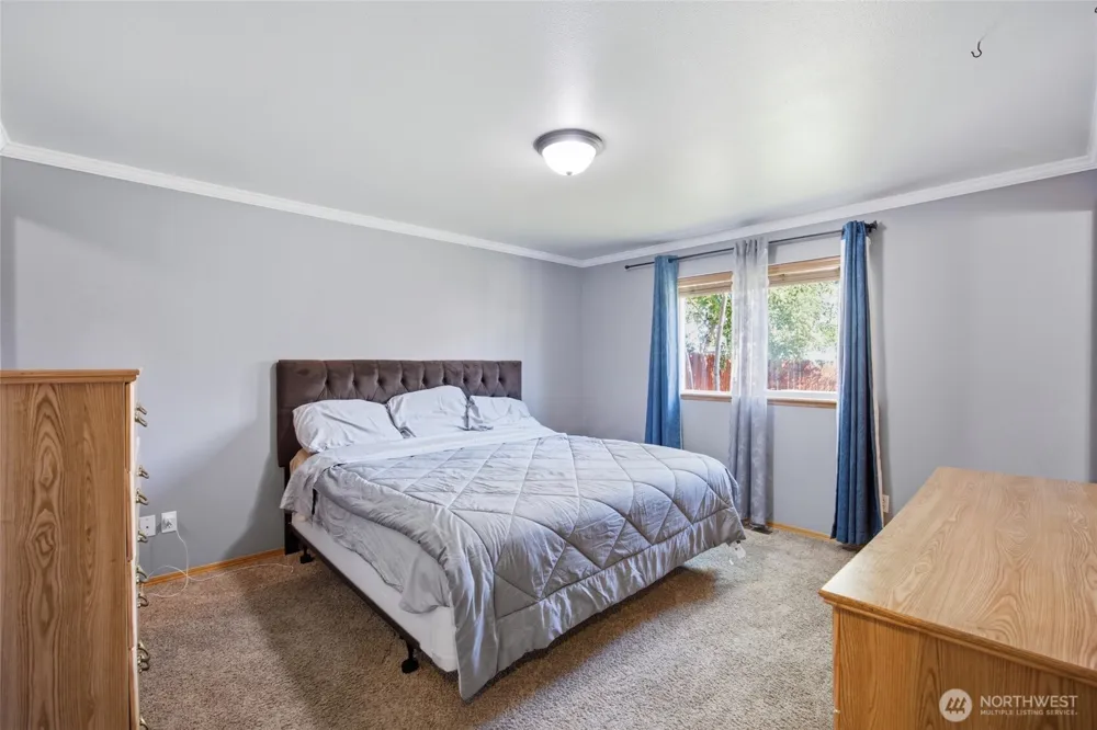329 E Belair Drive Moses Lake, WA 98837