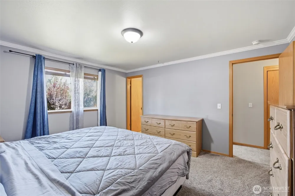 329 E Belair Drive Moses Lake, WA 98837