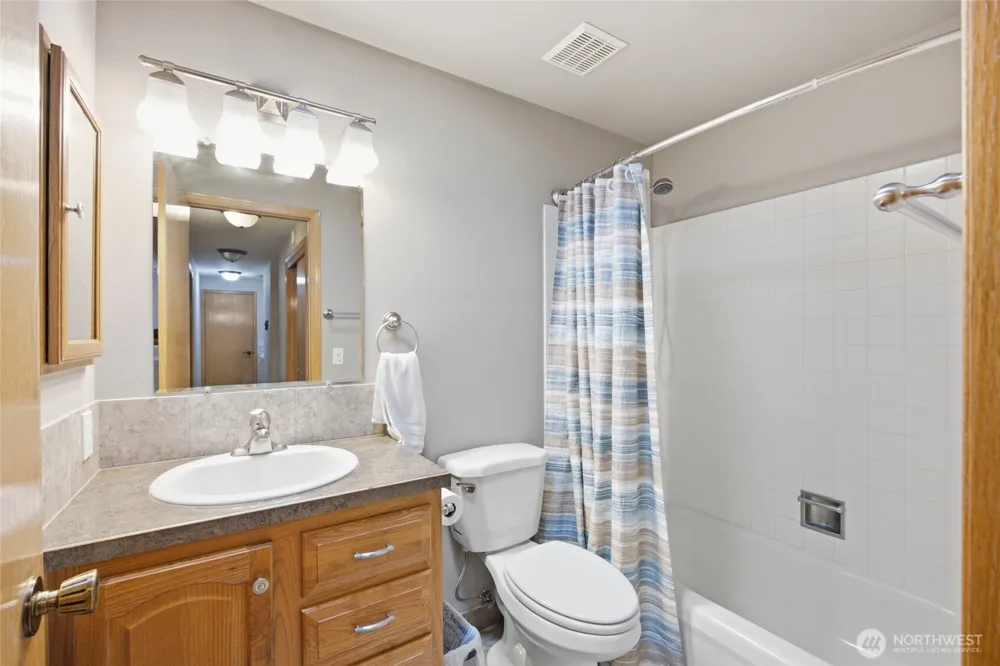 329 E Belair Drive Moses Lake, WA 98837