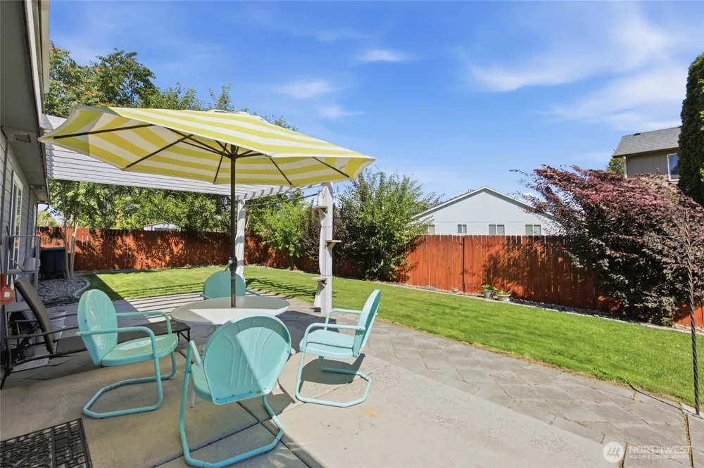 329 E Belair Drive Moses Lake, WA 98837
