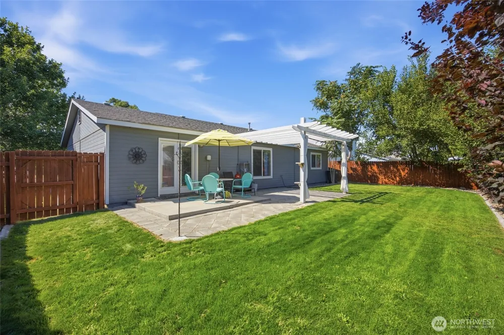 329 E Belair Drive Moses Lake, WA 98837
