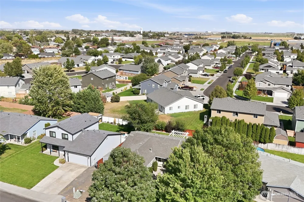 329 E Belair Drive Moses Lake, WA 98837