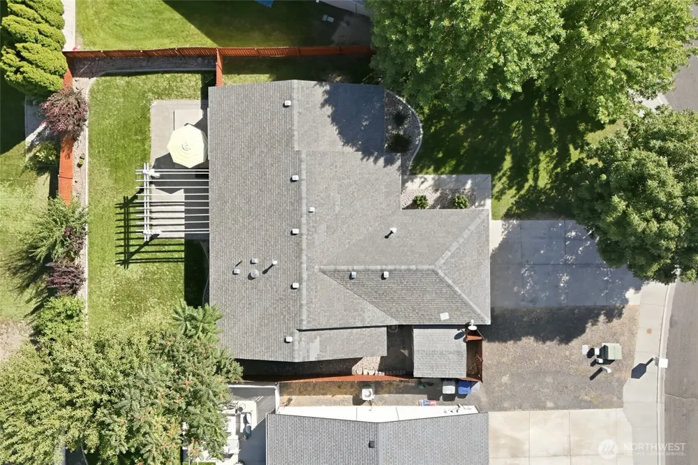 329 E Belair Drive Moses Lake, WA 98837