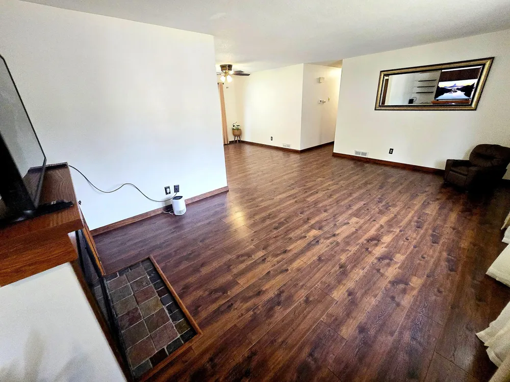 7335 Clayton Avenue Inver Grove Heights, MN 55076