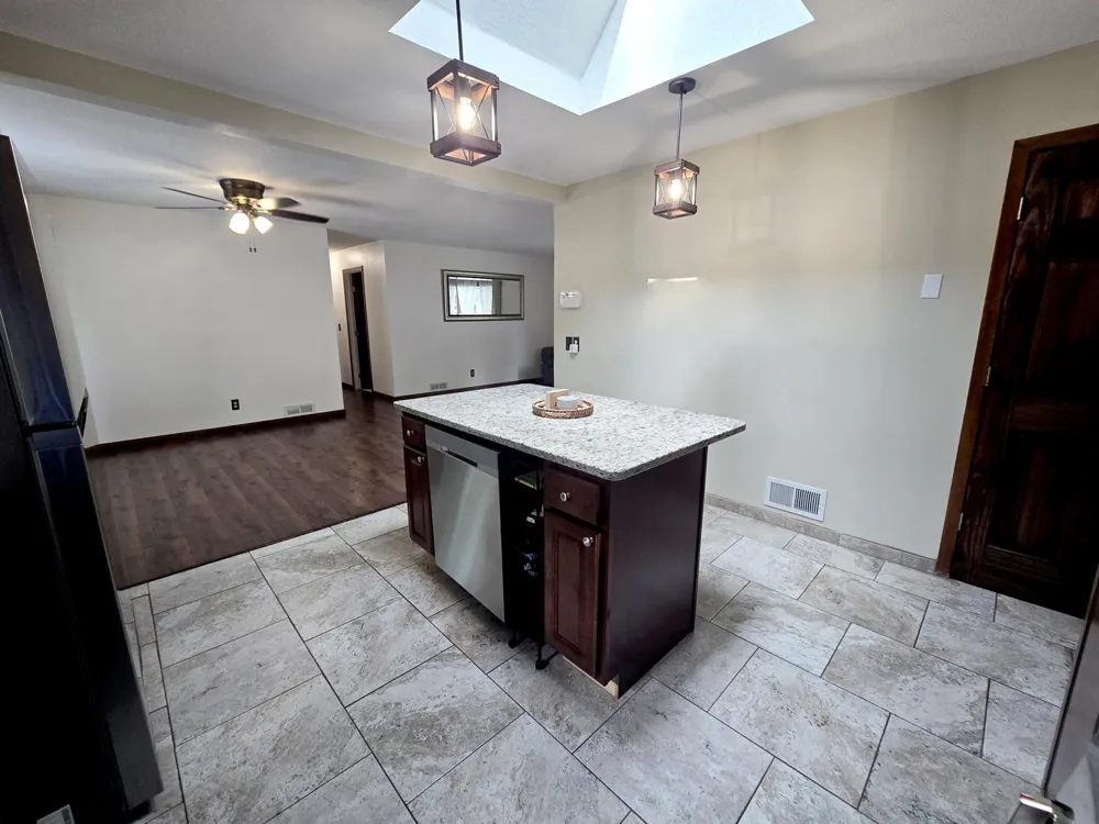 7335 Clayton Avenue Inver Grove Heights, MN 55076