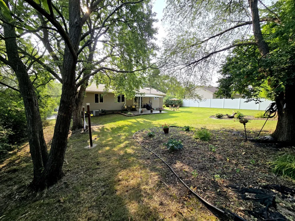 7335 Clayton Avenue Inver Grove Heights, MN 55076
