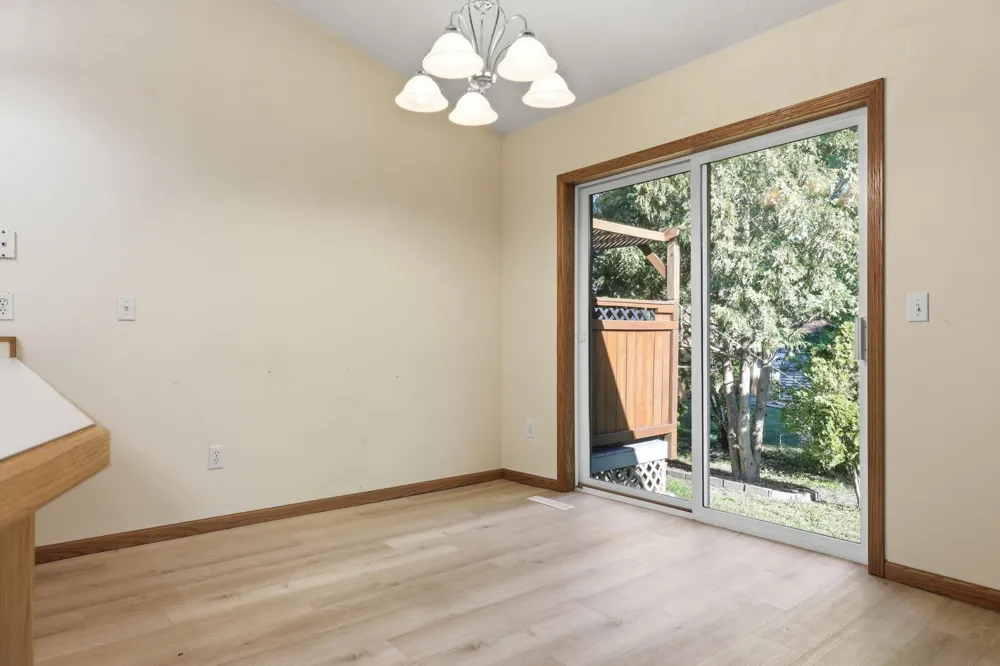 614 Golden Gate Lane Winsted, MN 55395