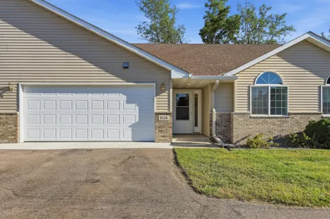 614 Golden Gate Lane