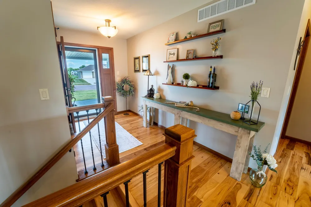 864 Goves Way Madelia, MN 56062