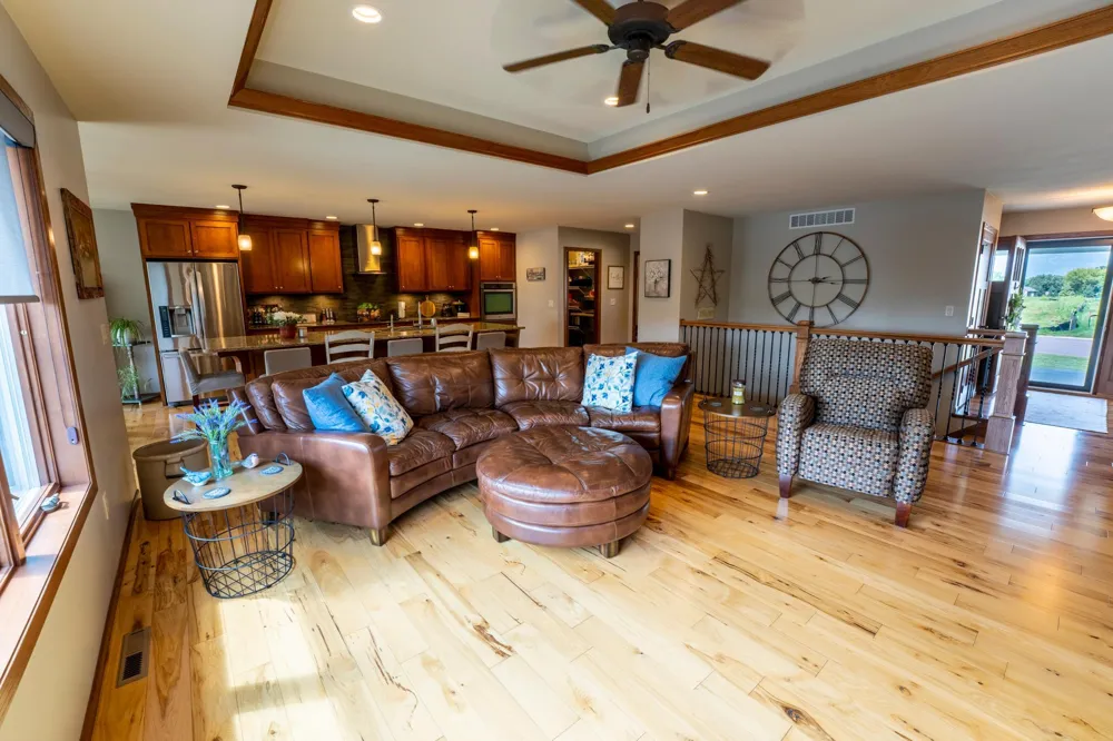 864 Goves Way Madelia, MN 56062