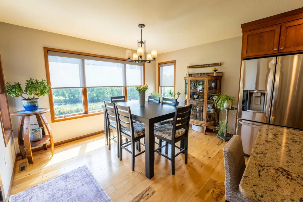 864 Goves Way Madelia, MN 56062