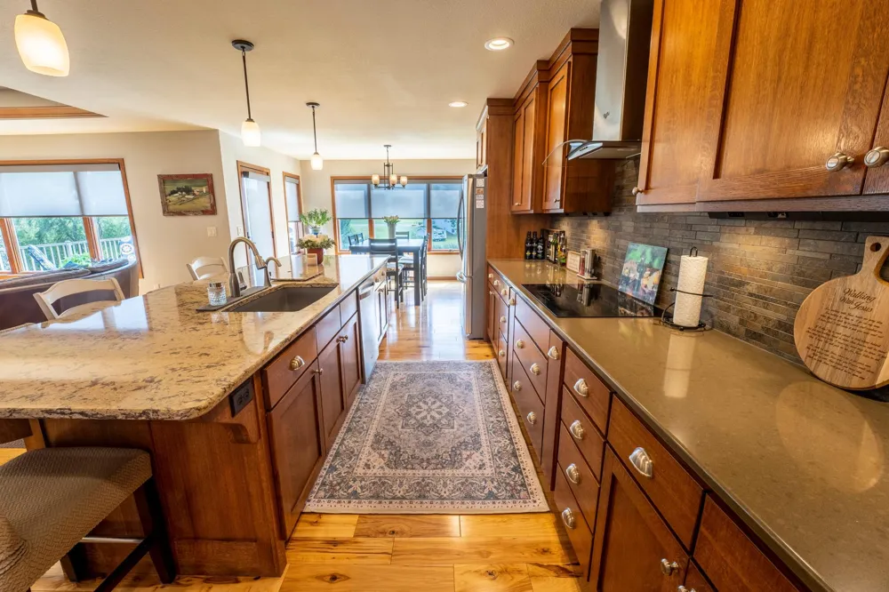 864 Goves Way Madelia, MN 56062