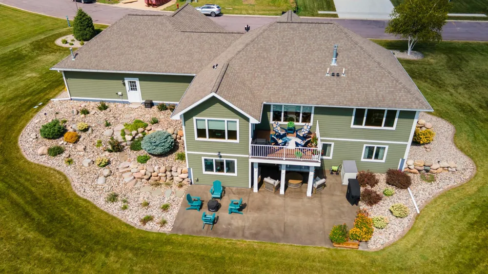 864 Goves Way Madelia, MN 56062